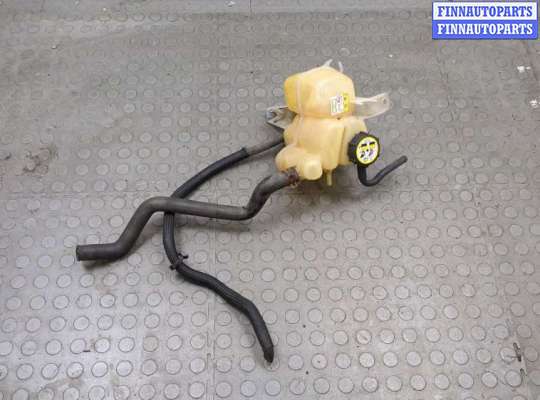 купить Патрубок охлаждения на Ford Escape 2000-2006