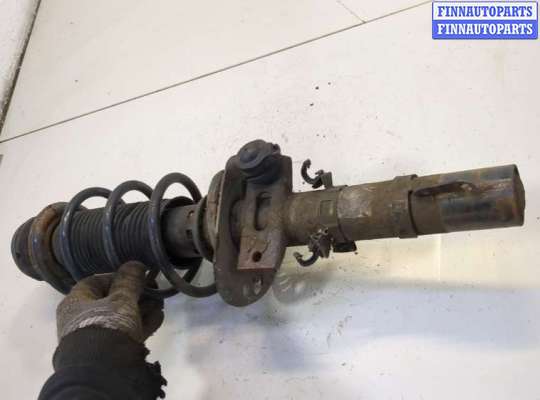 Стойка подвески амортизационная на Skoda Fabia II (5J)