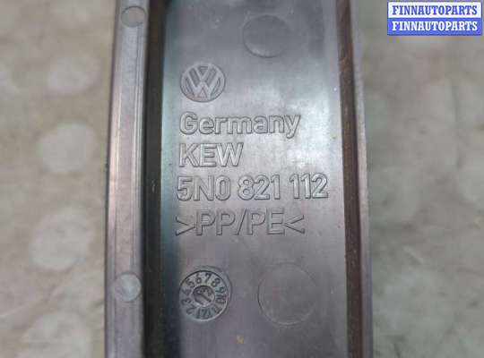 купить Уплотнитель на Volkswagen Tiguan 2011-2016