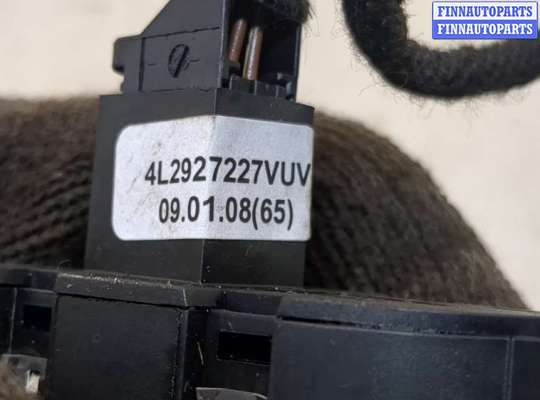 купить Кнопка управления бортовым компьютером на Audi Q7 2005-2015