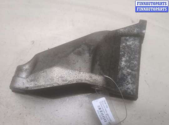 купить Кронштейн двигателя на Volkswagen Passat 5 1996-2000