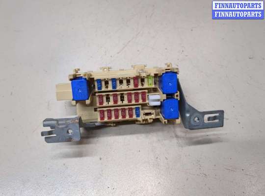 Блок предохранителей NS892541 на Nissan Juke 2010-2019