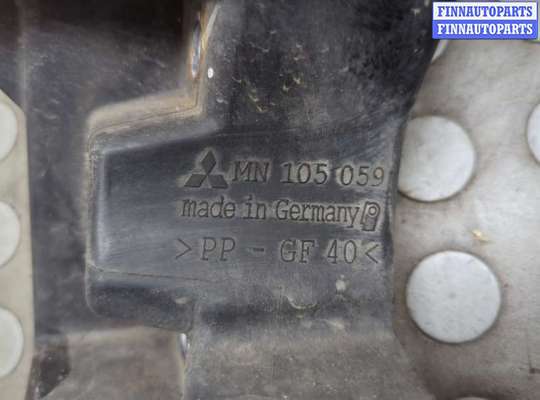 купить Кронштейн фары на Mitsubishi Colt 2002-2012