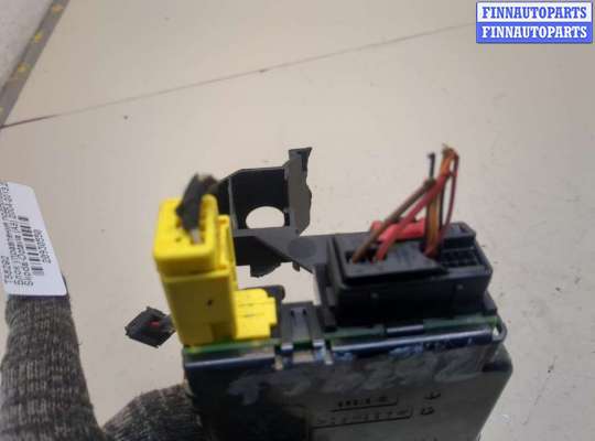 купить Блок управления подрулевыми переключателями на Skoda Octavia (A5) 2004-2013