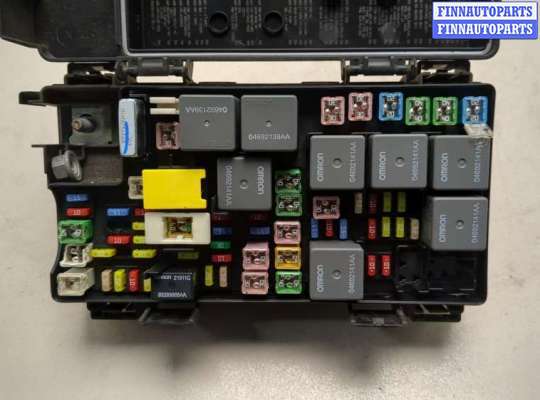 купить Блок предохранителей на Chrysler Town-Country 2007-2010