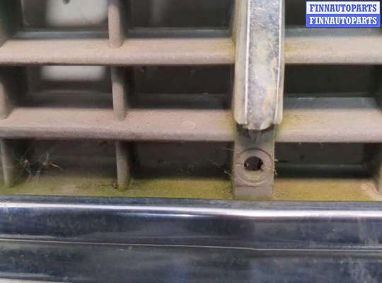 купить Решетка радиатора на Mercedes C W202 1993-2001