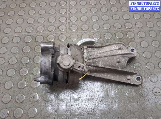 Подушка крепления двигателя AU1748904 на Audi A8 (D3) 2002-2010