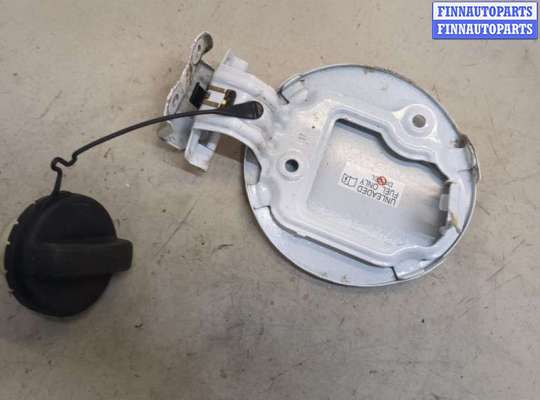 купить Лючок бензобака на Toyota Yaris 2010-2017