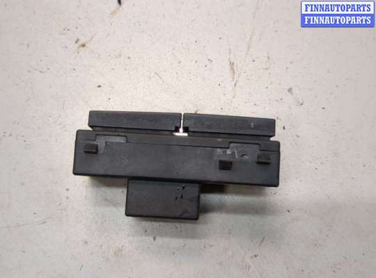 купить Кнопка парктроника на Cadillac Escalade 3 2006-2014