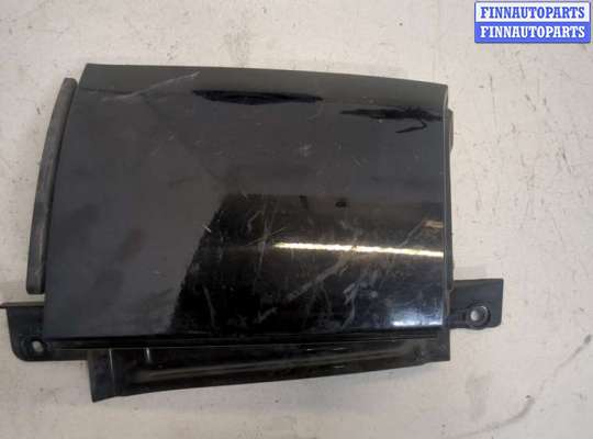 купить Накладка под фонарь на Nissan Note E11 2005-2013