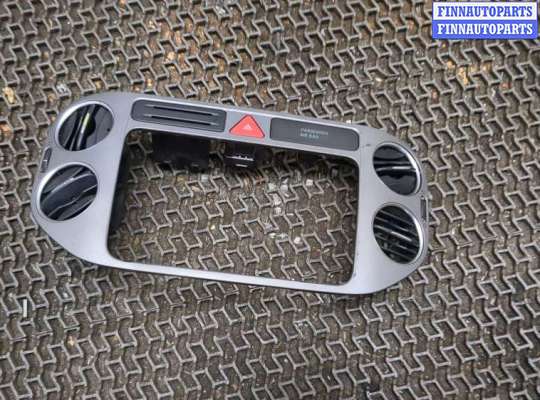 купить Рамка под магнитолу на Volkswagen Tiguan 2007-2011