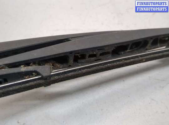 Поводок дворника на Subaru Tribeca