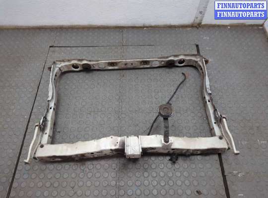 купить Рамка передняя (телевизор) на Toyota Verso 2009-2018