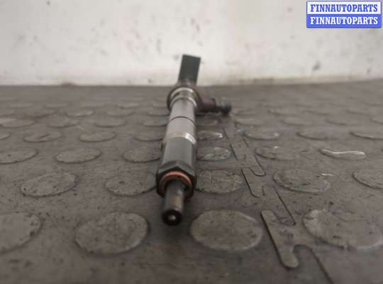 Форсунка топливная на Volkswagen Golf VI (5K)