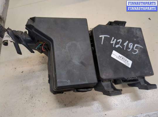 Блок предохранителей на Nissan Qashqai I (J10)