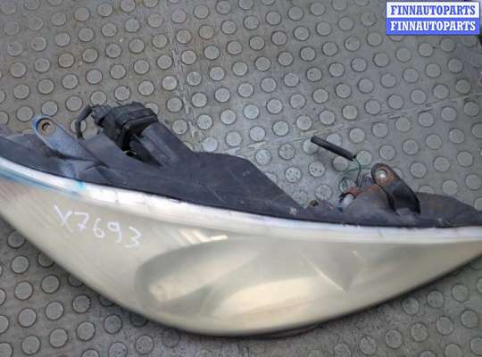 купить Фара (передняя) на Toyota Previa (Estima) 2000-2006