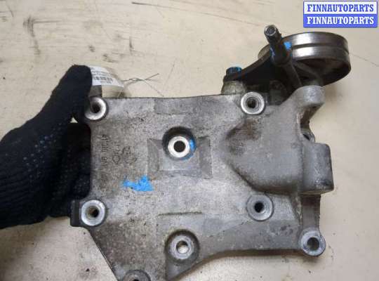 купить Кронштейн насоса гидроусилителя руля на Nissan Primera P12 2002-2008