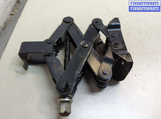 Домкрат LRQ7412 на Land Rover Freelander 2 2006-2014