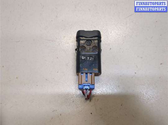 купить Кнопка обогрева сидений на Honda Accord 6 1998-2002