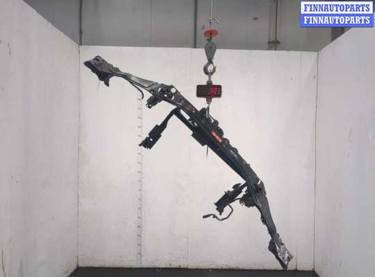 Рамка капота MB1704114 на Mercedes C W203 2000-2008