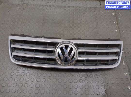 купить Решетка радиатора на Volkswagen Touareg 2002-2007