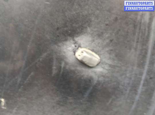 Капот на Ford Focus II