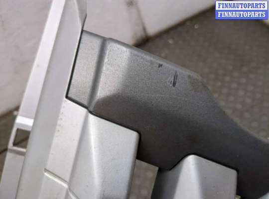 купить Решетка радиатора на Land Rover Range Rover Sport 2005-2013