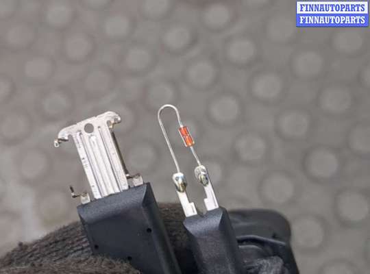 купить Измеритель потока воздуха (расходомер) на Opel Astra H 2004-2010