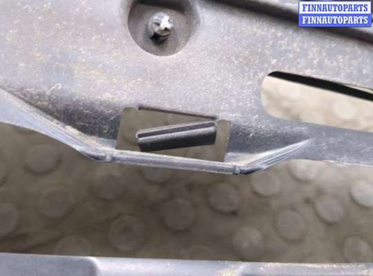 купить Накладка замка капота на Ford Focus 3 2011-2015