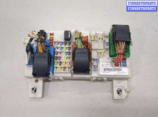 купить Блок предохранителей на Ford C-Max 2002-2010