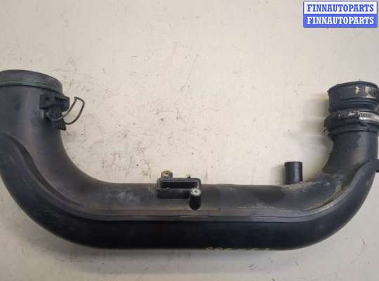 купить Патрубок корпуса воздушного фильтра на Nissan Serena (C23) 1991-2002