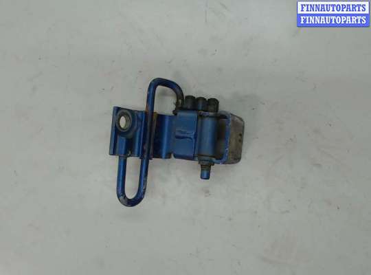 купить Петля двери на Volkswagen Touareg 2002-2007