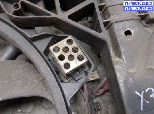 купить Рамка передняя (телевизор) на Renault Megane 3 2009-2016