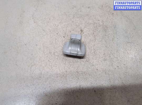 купить Кронштейн козырька солнцезащитного на Volkswagen Passat 7 2010-2015 Европа