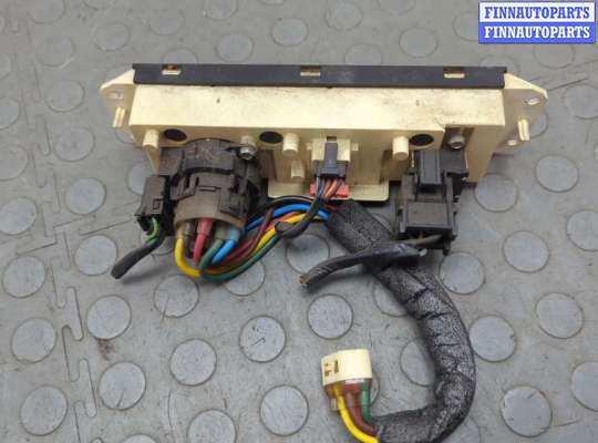 купить Переключатель отопителя (печки) на Jeep Wrangler 1996-2006