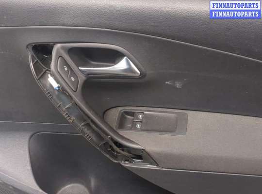 купить Дверная карта (Обшивка двери) на Volkswagen Polo 2009-2014