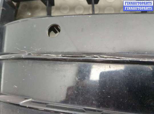 купить Решетка радиатора на Audi Q3 2011-2018