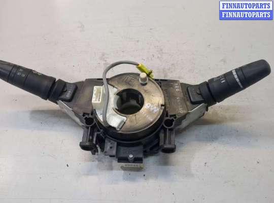 Подрулевой переключатель на Nissan Qashqai I (J10)