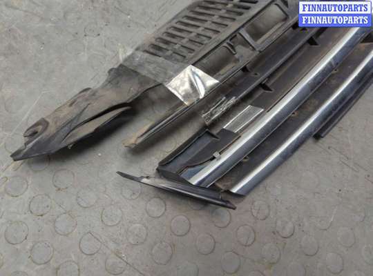купить Решетка радиатора на Volkswagen Tiguan 2007-2011