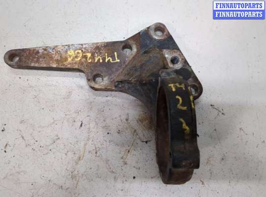 купить Кронштейн полуоси на Nissan X-Trail (T30) 2001-2007