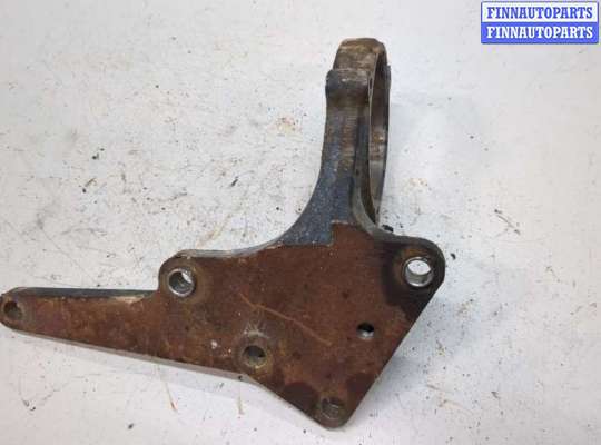 купить Кронштейн полуоси на Nissan X-Trail (T30) 2001-2007