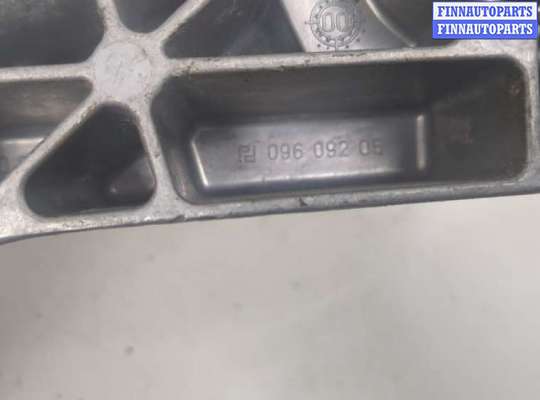 купить Механизм стеклоочистителя (трапеция дворников) на Mercedes C W203 2000-2007