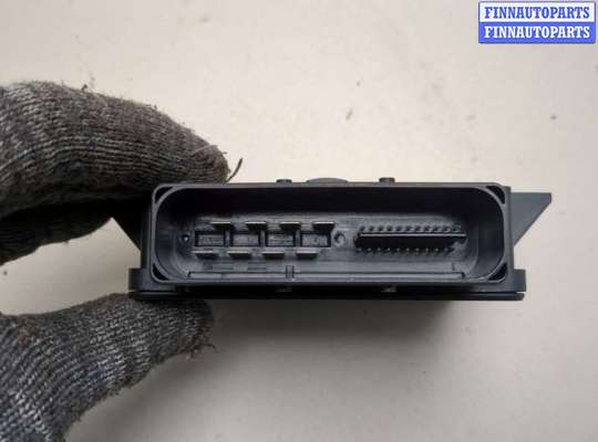 купить Блок управления стояночным тормозом на Volvo XC60 2008-2017