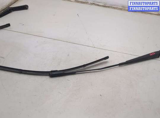 купить Щеткодержатель на Audi Q3 2011-2018