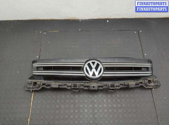 купить Решетка радиатора на Volkswagen Tiguan 2011-2016