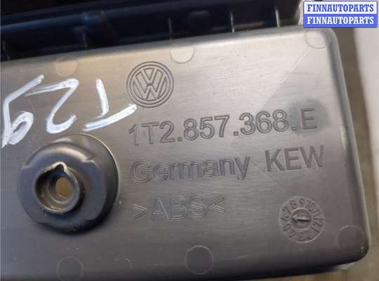купить Пластик центральной консоли на Volkswagen Touran 2010-2015