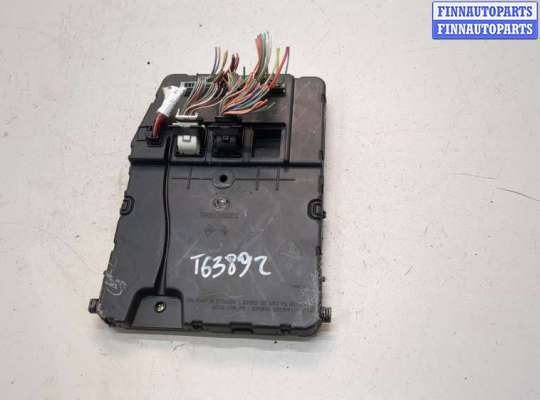 Блок предохранителей RN1599265 на Renault Scenic 2003-2009