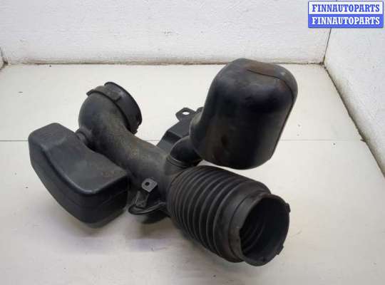 купить Патрубок корпуса воздушного фильтра на Cadillac Escalade 3 2006-2014