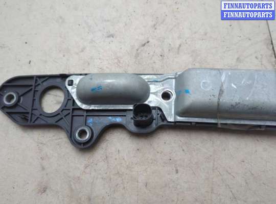 купить Кнопка открывания багажника с крышки на Volkswagen Golf Plus