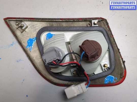 купить Фонарь крышки багажника на Mitsubishi Carisma 1995-2004